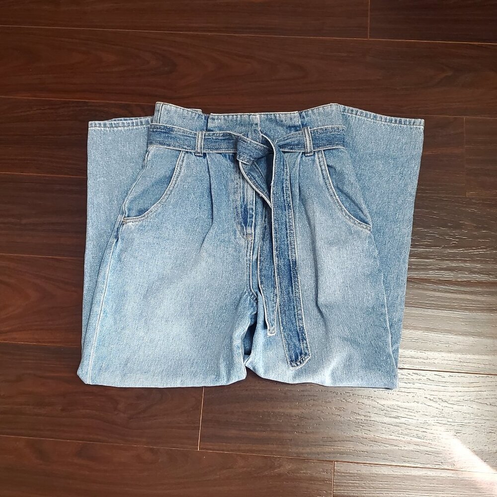 H & M | High-Waisted Paper Bag Jeans
